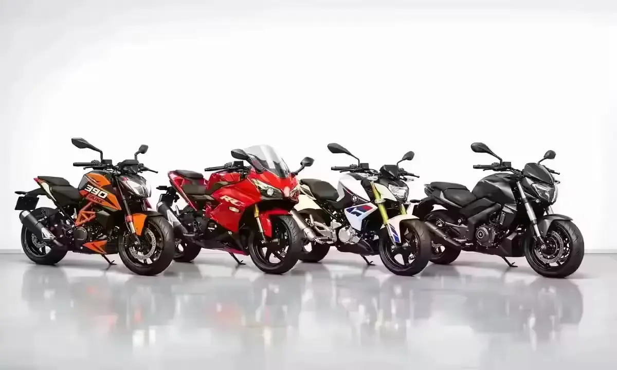 KTM 390 Duke vs Apache RR 310 vs BMW G 310 R vs Dominar 400 price comparison 2026