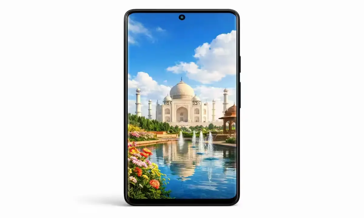 Google Pixel 11 Pro 6.3-inch Samsung M16 OLED display — ultra-vivid colors and 2450 nits peak brightness