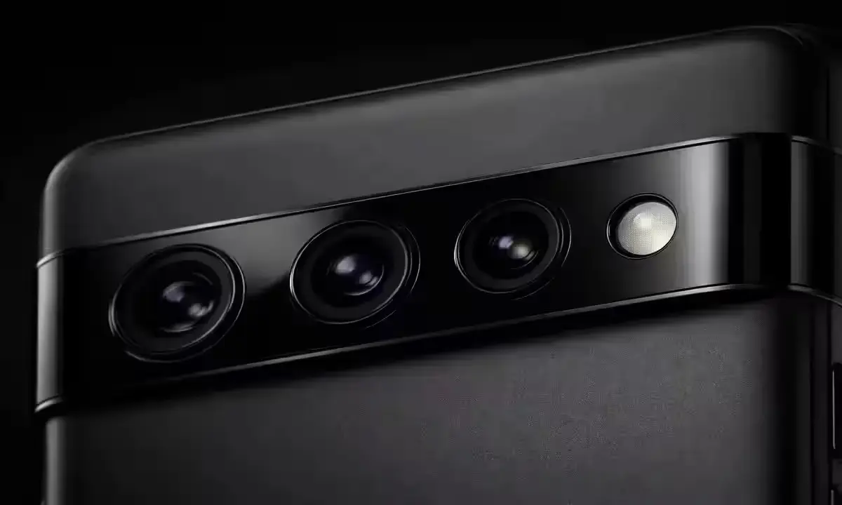 Google Pixel 11 Pro triple 50MP camera bar close-up — 100x hybrid zoom, 8K video capability