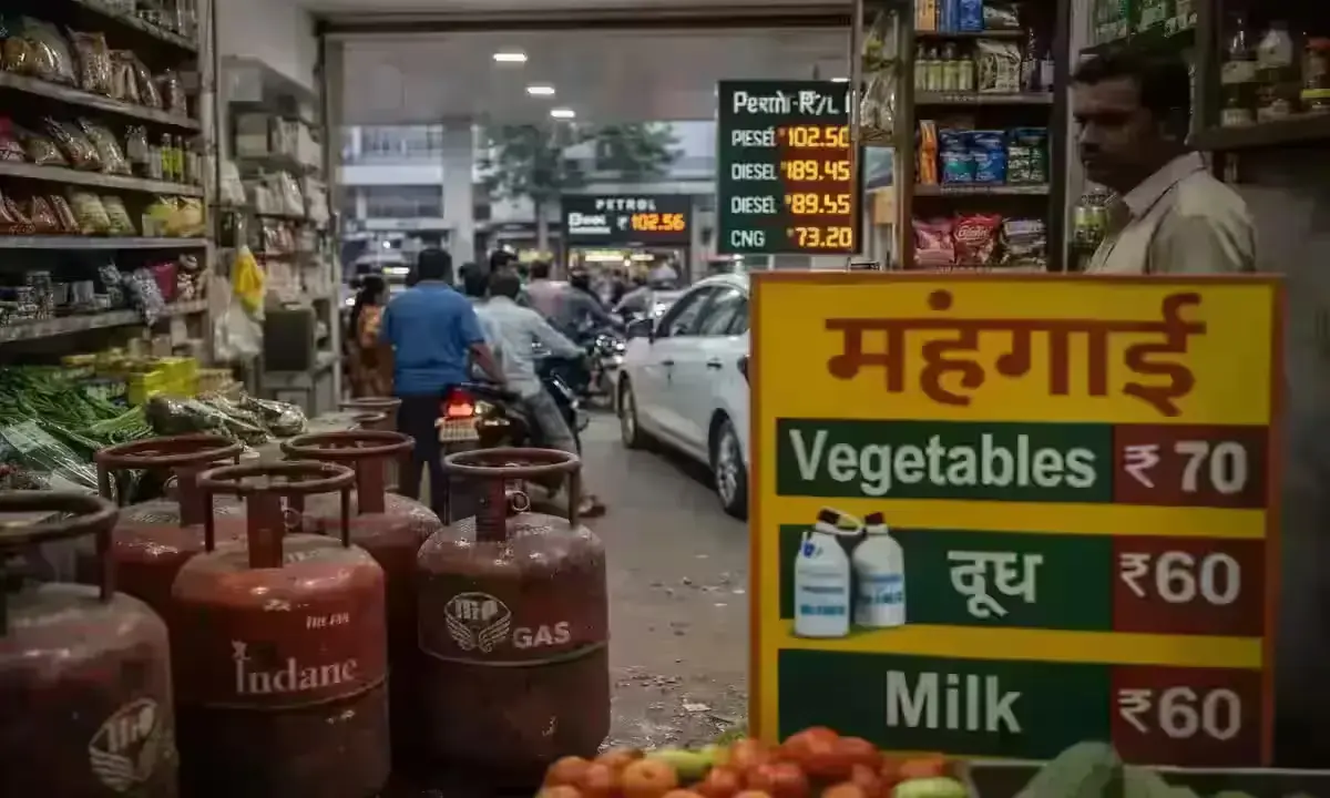 भारत में महंगाई और ईंधन संकट का असर रोजमर्रा की चीजों पर